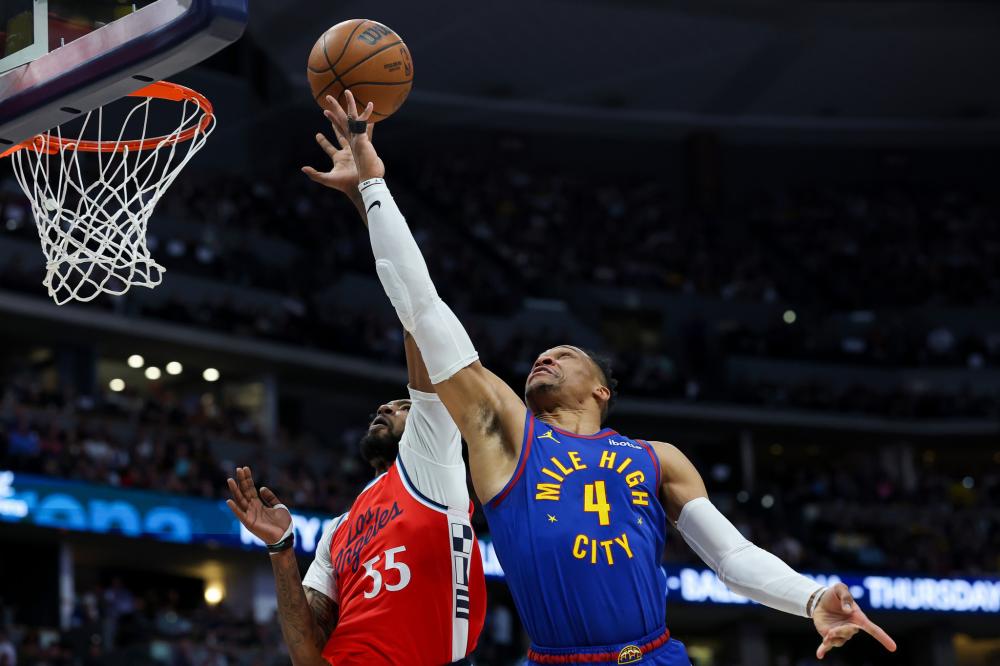 通过一系列 通过一系列